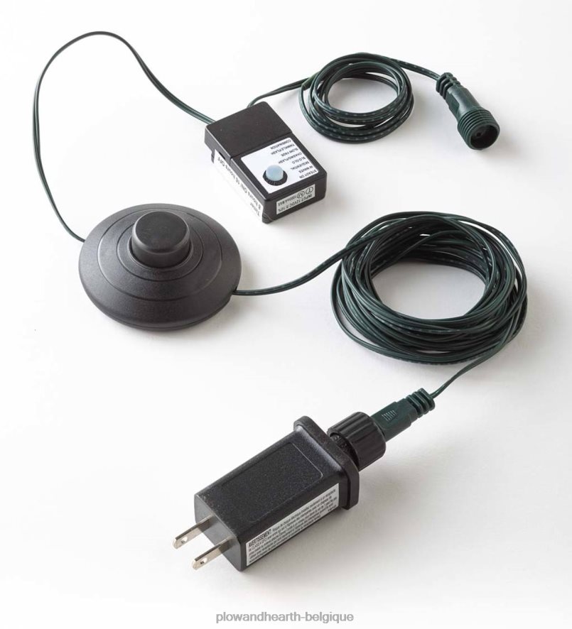 60H0822294 Plow & Hearth Sapin de Noël pré-éclairé avec huit fonctions d'éclairage saisonniers et cadeaux